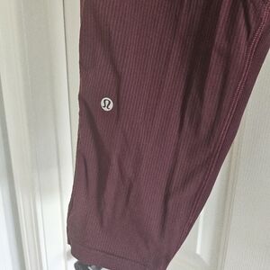 lululemon athletica Burgundy Capris